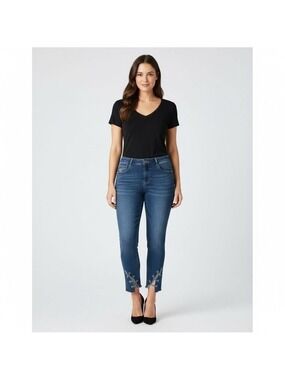 Love & Legend straight leg cropped jeans with grommet laced up details size 12